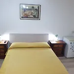 Oda ve Kahvaltı Le Maschere 3*