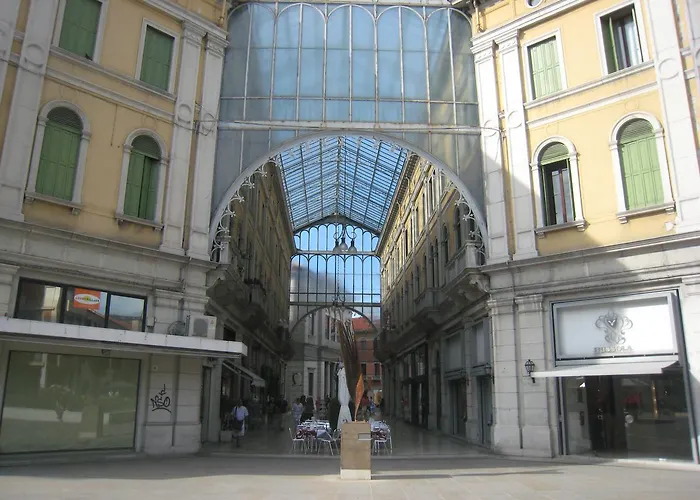 Le Maschere ベッド・アンド・ブレックファスト メストレ