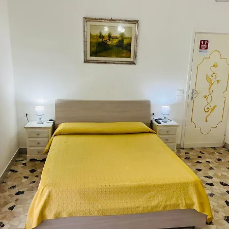 Le Maschere Bed and Breakfast