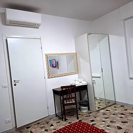 Le Maschere ميستر