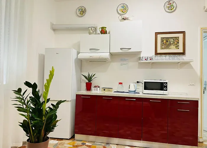 Alojamento de Acomodação e Pequeno-almoço Le Maschere Mestre