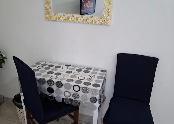 Le Maschere Alojamento de Acomodação e Pequeno-almoço Mestre